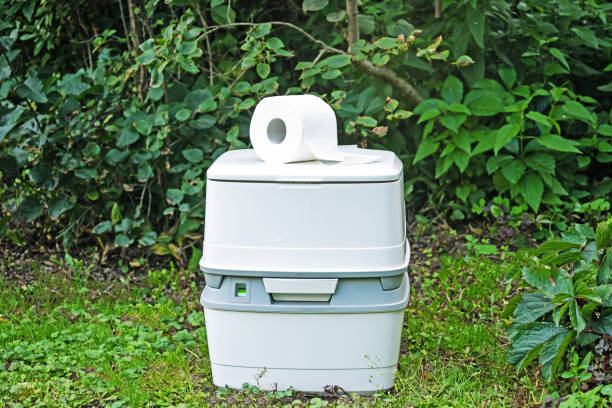 Best Construction site porta potty rental  in Mukwonago, WI