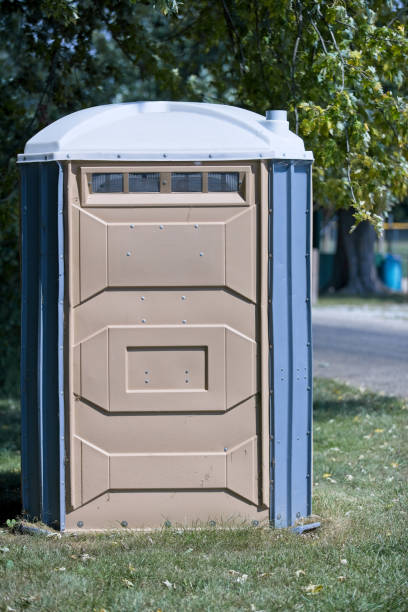 Best Temporary restroom rental  in Mukwonago, WI